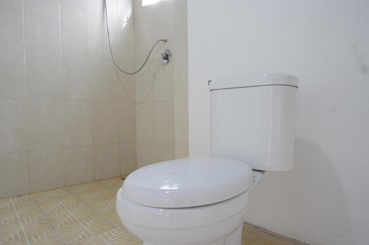 Reddoorz @ Demangan Sari Residence Pakualaman Exterior photo